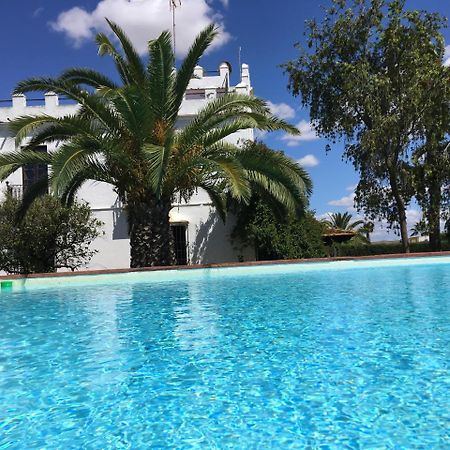 Hotel Hacienda La Indiana Los Palacios Y Villafranca Esterno foto