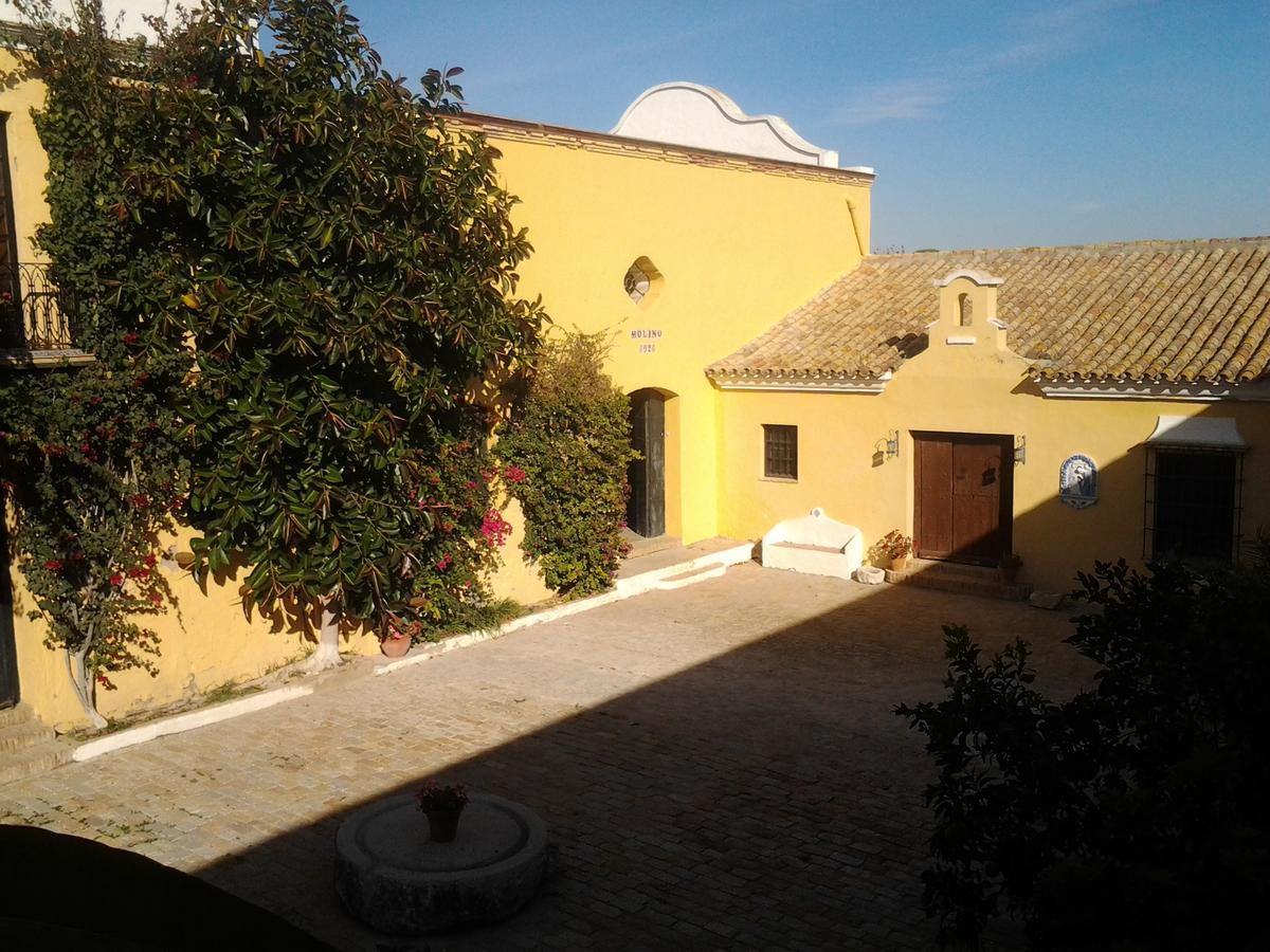 Hotel Hacienda La Indiana Los Palacios Y Villafranca Esterno foto