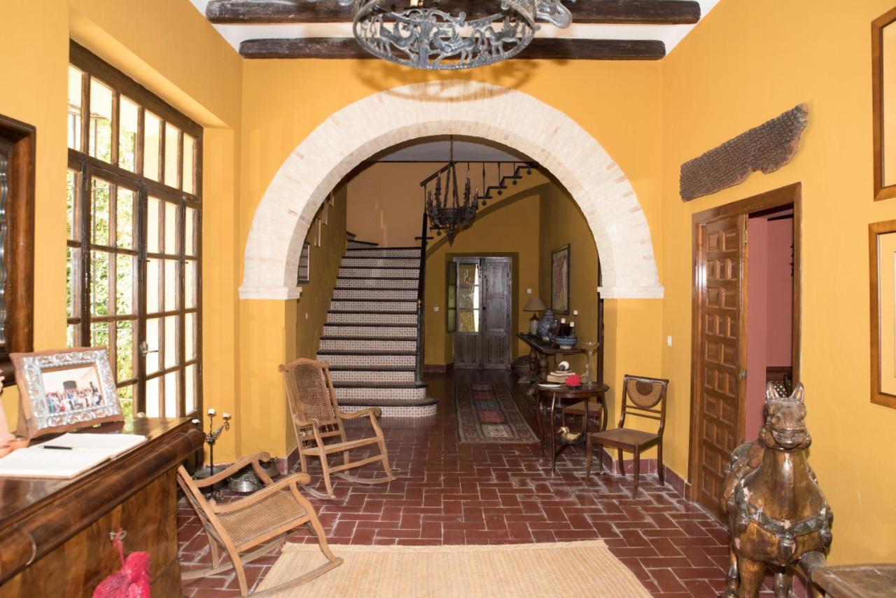 Hotel Hacienda La Indiana Los Palacios Y Villafranca Esterno foto