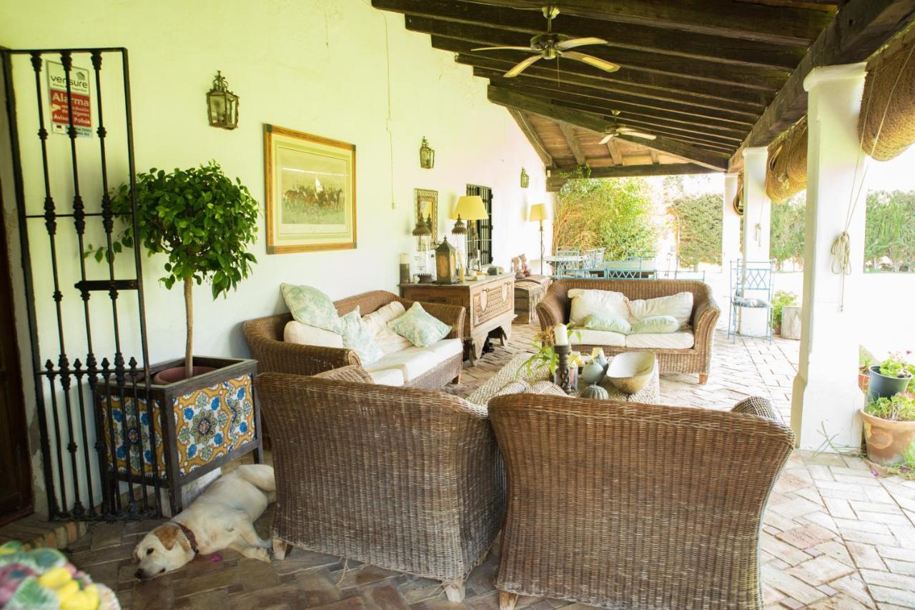 Hotel Hacienda La Indiana Los Palacios Y Villafranca Esterno foto